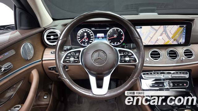 Mercedes-Benz E-Class (W213) E300 4MATIC Exclusive 2019 — фото 13