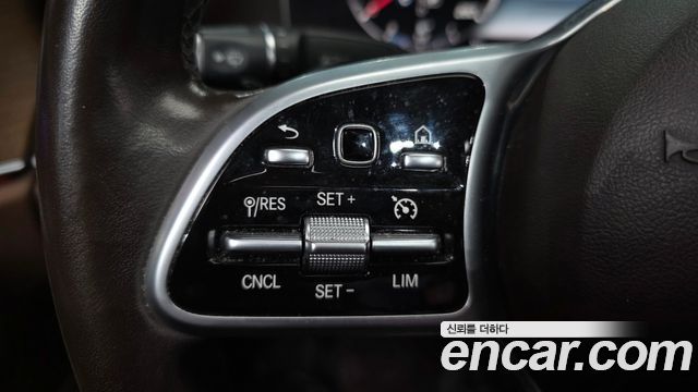 Mercedes-Benz E-Class (W213) E300 4MATIC Exclusive 2019 — фото 18