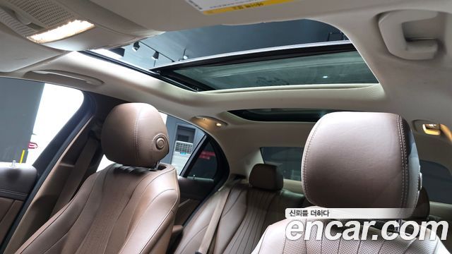 Mercedes-Benz E-Class (W213) E300 4MATIC Exclusive 2019 — фото 20