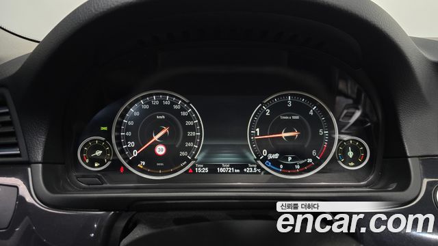 BMW 5 Series (F10) 520d xDrive 2014 — фото 8