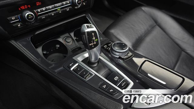 BMW 5 Series (F10) 520d xDrive 2014 — фото 9