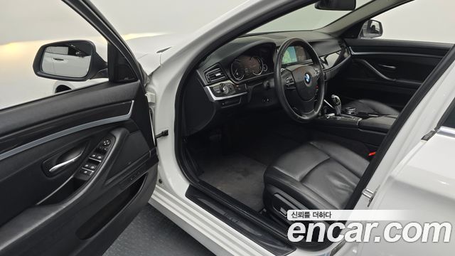 BMW 5 Series (F10) 520d xDrive 2014 — фото 15