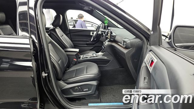 Ford Explorer (VI) 2.3 LimIted 4WD 2020 — фото 11
