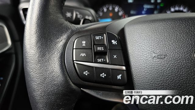 Ford Explorer (VI) 2.3 LimIted 4WD 2020 — фото 17