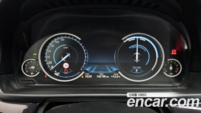 BMW 5 Series (F10) 520d 2014 — фото 8
