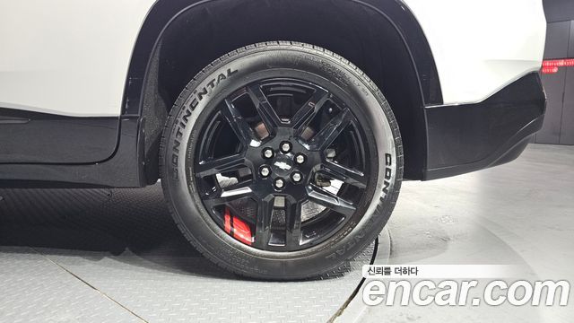 Chevrolet Traverse 3.6 AWD Redline 2021 — фото 5