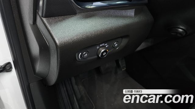Chevrolet Traverse 3.6 AWD Redline 2021 — фото 16