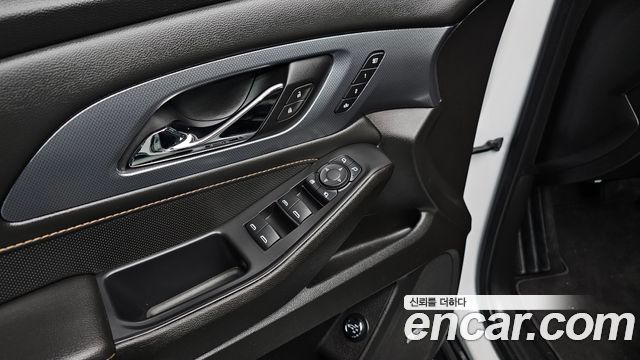 Chevrolet Traverse 3.6 AWD Redline 2021 — фото 19