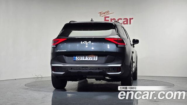 Kia Sportage (V) Diesel 2.0 2WD Signature Gravity 2022 — фото 4
