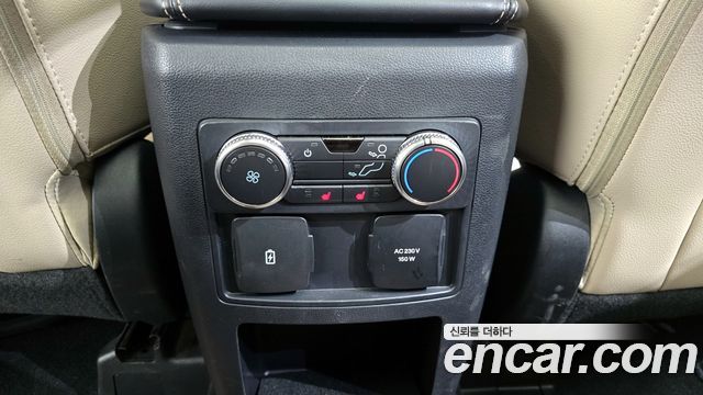 Ford Explorer (VI) 2.3 LimIted 4WD 2021 — фото 19