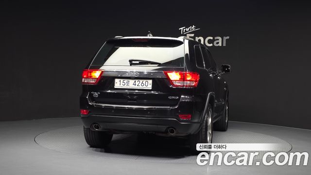 Jeep Grand Cherokee 3.0 Diesel Overland WK2 2012 — фото 4