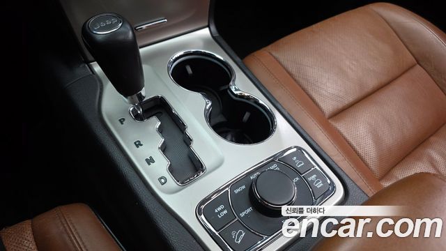 Jeep Grand Cherokee 3.0 Diesel Overland WK2 2012 — фото 9