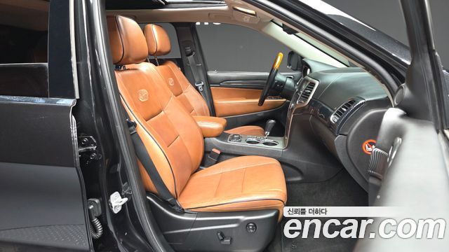 Jeep Grand Cherokee 3.0 Diesel Overland WK2 2012 — фото 11