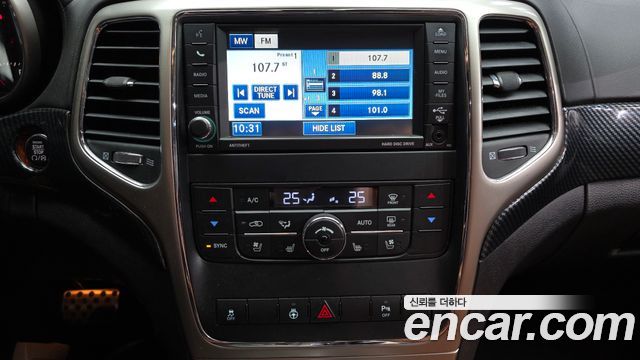Jeep Grand Cherokee 3.0 Diesel Overland WK2 2012 — фото 14