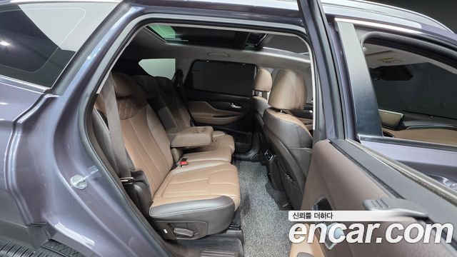 Hyundai Santa Fe Gasoline 2.5T 2WD Prestige 2022 — фото 19