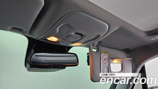 Jeep Renegade 2.4 Limited 2019 — фото 18