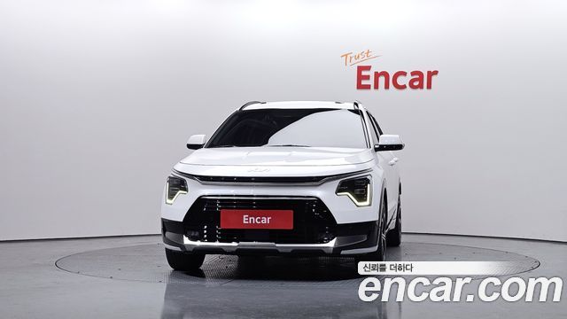 Kia Niro Signature 2023 — фото 3