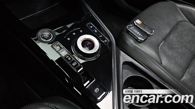 Kia Niro Signature 2023 — фото 9
