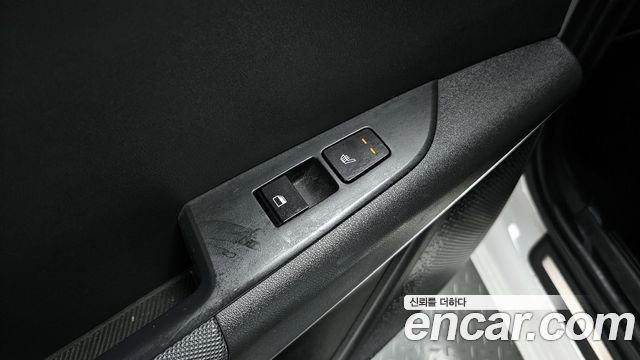 Kia Niro Signature 2023 — фото 16