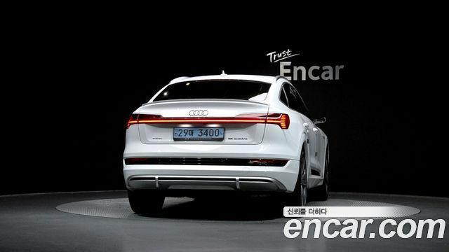 Audi e-tron 55 Quattro Sportback 2021 — фото 4