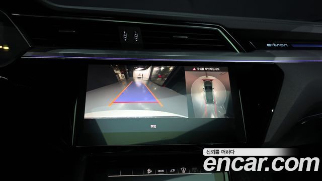 Audi e-tron 55 Quattro Sportback 2021 — фото 15