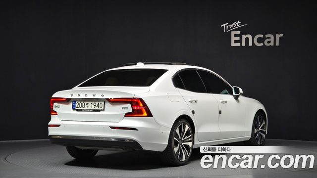 Volvo S60 (III) B5 Ultimate Bright 2024 — фото 2