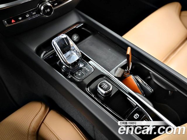 Volvo S60 (III) B5 Ultimate Bright 2024 — фото 9