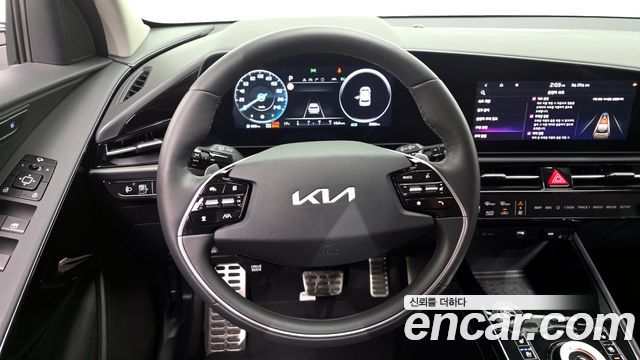 Kia Niro Signature 2025 — фото 13