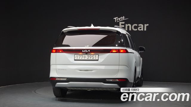 Kia Carnival (IV) Gasoline 9-Seater Prestige 2023 — фото 4