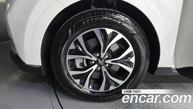 Kia Carnival (IV) Gasoline 9-Seater Prestige 2023 — фото 5