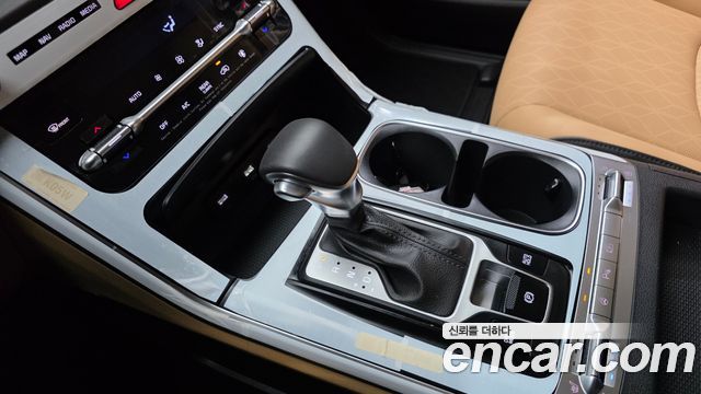 Kia Carnival (IV) Gasoline 9-Seater Prestige 2023 — фото 9