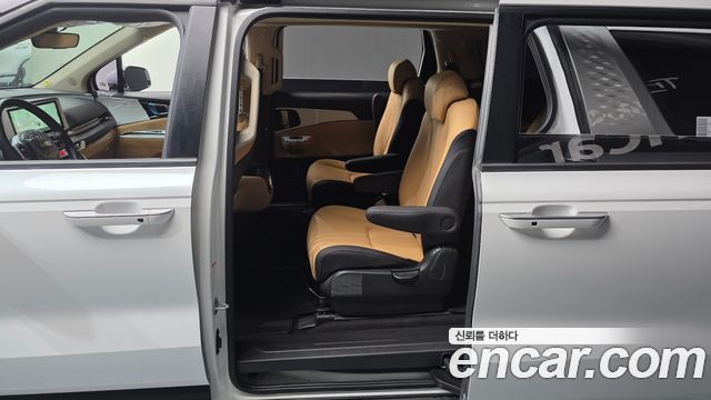 Kia Carnival (IV) Gasoline 9-Seater Prestige 2023 — фото 11