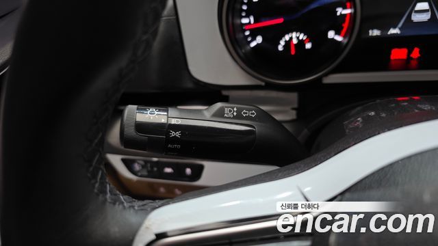 Kia Carnival (IV) Gasoline 9-Seater Prestige 2023 — фото 16