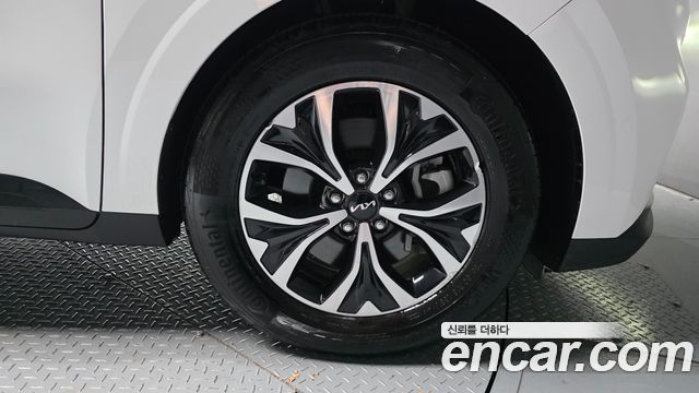 Kia Carnival (IV) Gasoline 9-Seater Prestige 2023 — фото 21