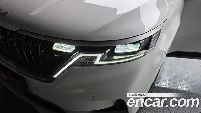 Kia Carnival (IV) Gasoline 9-Seater Prestige 2023 — фото 22