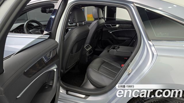 Audi A6 (C8) 45 TFSI Quattro Premium 2021 — фото 11