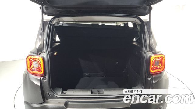 Jeep Renegade 1.6 Diesel Limited 2020 — фото 20