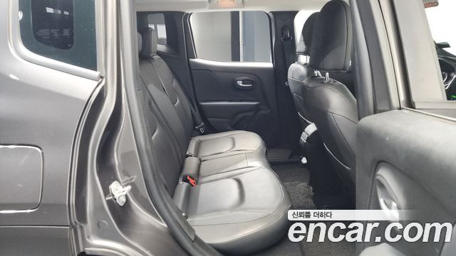 Jeep Renegade 1.6 Diesel Limited 2020 — фото 26