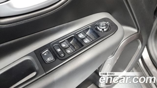 Jeep Renegade 1.6 Diesel Limited 2020 — фото 35