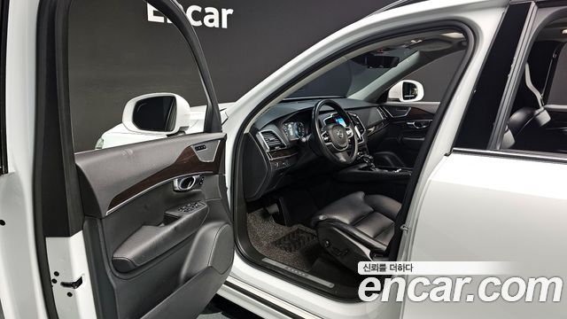 Volvo XC90 (II) D5 Momentum 2019 — фото 10