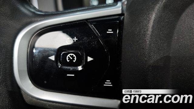 Volvo XC90 (II) D5 Momentum 2019 — фото 23