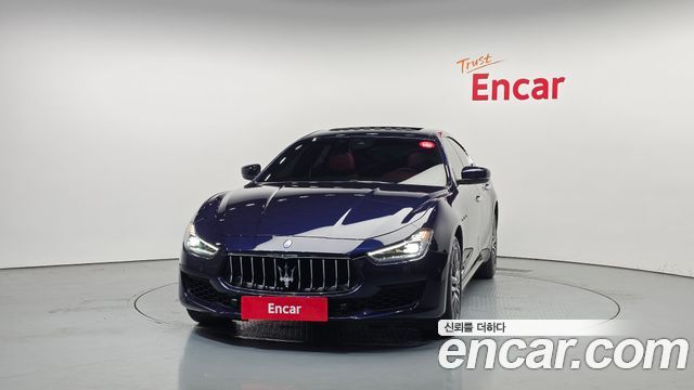 Maserati Ghibli 3.0 GranLusso 3rd 2018 — фото 3