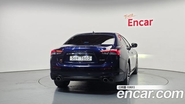 Maserati Ghibli 3.0 GranLusso 3rd 2018 — фото 4