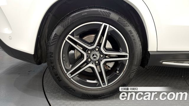 Mercedes-Benz GLE-Class (W167) GLE450 4MATIC 2020 — фото 5