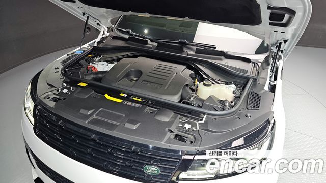 Land Rover Range Rover Sport (III) P550E Dynamic HSE 2025 — фото 6