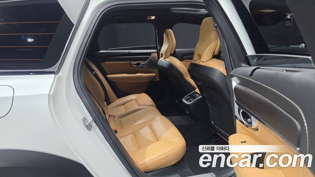 Volvo V90 Cross Country T5 Pro AWD 2019 — фото 11