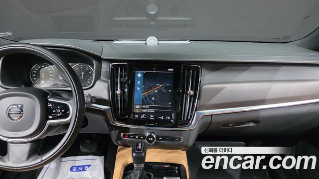 Volvo V90 Cross Country T5 Pro AWD 2019 — фото 17