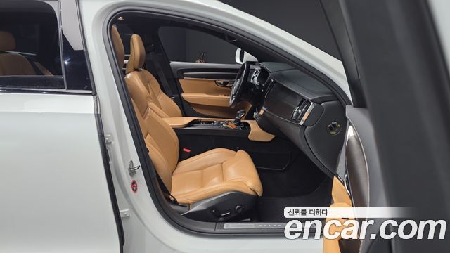 Volvo V90 Cross Country T5 Pro AWD 2019 — фото 26