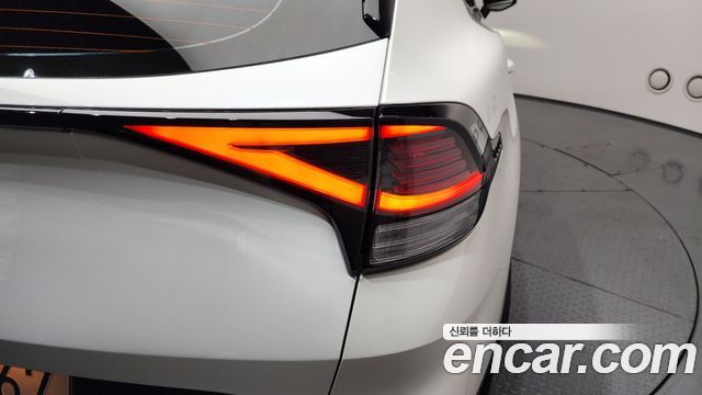 Kia Sportage (V) Gasoline 1.6 Turbo 2WD Prestige 2022 — фото 23