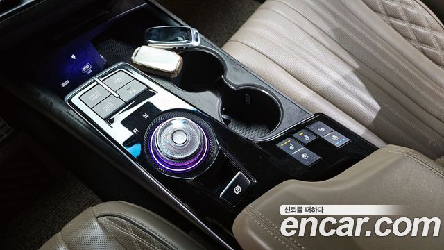 Kia K8 Hybrid Signature 2022 — фото 9